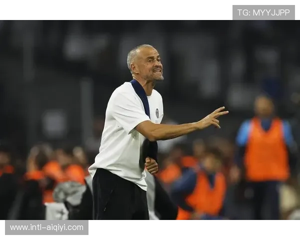 巴黎圣日耳曼考虑与主帅路易斯·恩里克续约